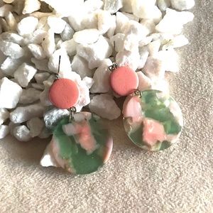 🔴3 for $12🔴Pink Melon Acrylic Earrings